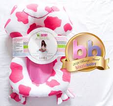 Produces an incredible lather and makes rinsing baby quick and easy. Mi 1st Bath Buddy Bizziebaby