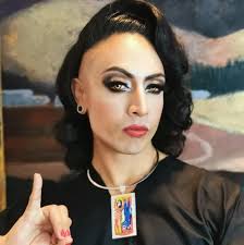 Un adelanto del Video Clip BESOS DE SOL de una gran Cantautora mexicana  @avereyesoficial Peinados años 50s 🙋‍♀️