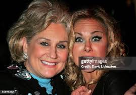 Cast member Laura Bell Bundy and her mother Lorna Bell attend the... News  Photo