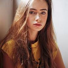 Sasha Powers's Instagram, Twitter & Facebook