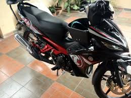 Mungkin cara bawa moto dalamvideo ini kurang lengkap. Yamaha Lc135 Extreme Spirit Ariff Shah