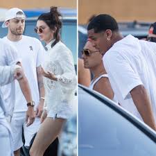 Kendall jenner had her attention on something other than music sunday night. Kendall Jenner Jordan Clarkson Spark More Relationship Rumors On Independence Day Teen Vogue