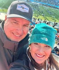 Nicole Newcomb's Instagram, Twitter & Facebook