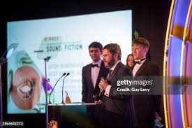 6,511 The Night Manager Photos & High Res Pictures