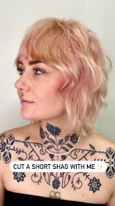 had the pleasure of cutting my studio neighbor’s hair a few weeks ago!  Currin is growing her hair out and wanted something that would be easy to  air dry and be able to grow out for several months ...