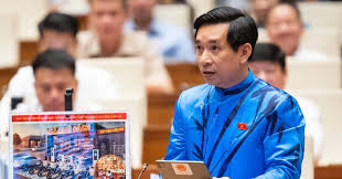 Đề xuất dùng trụ sở dôi dư làm nhà đỗ xe thông minh, trạm sạc, thư ...