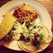 Fish tacos, that great meal of the baja peninsula, and a taste of summer. Fuzzys Taco Shop Copycat Recipe Recipes Copykat Recipes Restaurant Recipes
