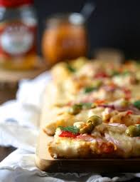 Tunisian Chicken Pizza With Olives Roasted Red Peppers Recipe Stuffed Peppers Chicken Pizza Roasted Red Peppers