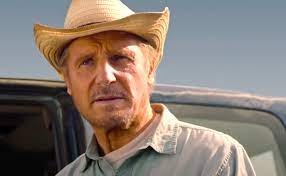 Liam neeson's surprise gesture to this hospital staff was a bright spot in a very long year. Liam Neeson Muss Mal Wieder Zur Waffe Greifen Im Ersten Trailer Zu The Marksman Moviebreak De