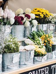 Penghantaran percuma cod puchong dan sekitar. White Rose Florist Floral Arrangements For All Occasions