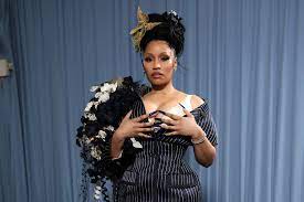 Nicki Minaj Needs Stiletto Challenge Do-Over AFter Wardrobe Malfunction