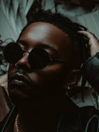 S T A R ▪︎ R I S I N G Introducing Landon Thomas! A r&b artist whose music  embodies true soul with a modern musical vibe. If you crave love music,