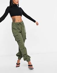 Il y a d'abord, la coupe : Pantalons Cargo Femmes 168 Produits Jusqu A 87 Stylight