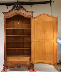 Une première période de transition qui se développe de 1750 à la fin du règne de louis xv (1774). Sold Price Antique French Louis Xv Style Single Door Armoire January 5 0119 1 00 Pm Est