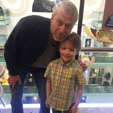 Why roman abramovich bought chelsea, reshaped the club, and is aiding community during according to chelsea director eugene tenenbaum, from roman abramovich buying the football. Roman Abramovich With Young Fan Mens Tops Casual Button Down Shirt Button Down Shirt