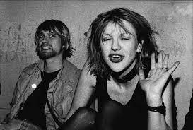 This site is unofficial and isn't affiliated with courtney. Hole Wie Courtney Love Den Neunzigern Ihren Stempel Aufdruckte