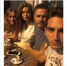 Kaç yaşında nereli boyu sevgilisi. Burak Celik Love Oyku Celik Photos Facebook