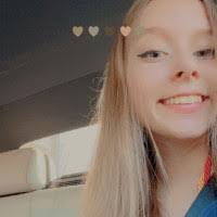 Alyssa Hollis's Instagram, Twitter & Facebook