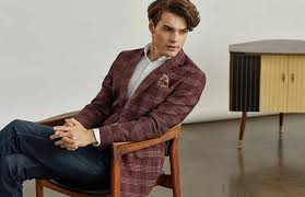 Remis (większościowy) (29:29, 30:30, 28:30) walka w kategorii lekkiej: Wiadomosci Stylowy Przewodnik Pako Lorente