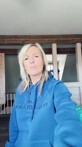 #coursdecharme #nancytaylor #quebec #mode #femmefatale