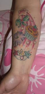 Sternschnuppe tattoo hund tattoo tattoo vorschläge tattoo sterne handgelenk tattoos handgelenk tattoos sterne basteln mit papierstreifen geschwister tattoos fuß tattoos für frauen. Cupcakesugar Meine Sternschnuppe Tattoos Von Tattoo Bewertung De