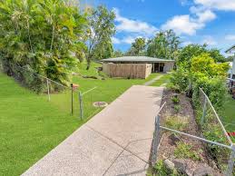 1 Marcus Close, Mooroobool, QLD 4870