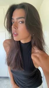 Lauren Ayers's Instagram, Twitter & Facebook