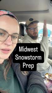 Nashville moms are too emotional for the snow 😭💀❄️ #funny #skit #snow  #fyp #comedy