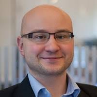 20+ perfiles de «Piotrowski»