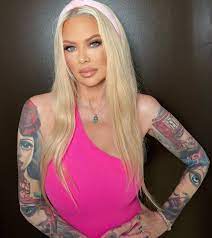 Jenna Jamesons female fans thank her for saving sex lives