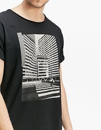 Fotograf Baskili T Shirt Ti Sort Stradivarius Turkiye Tisort Fotograf Kotlar