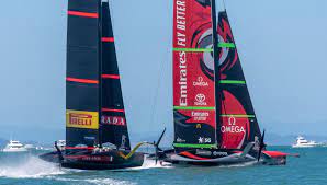 E' notizia recente il rifiuto del team neozelandese, vincitore dell'ultima edizione, dell'offerta del governo neozelandese di 75 milioni di dollari per mantenere la prossima edizione in nuova zelanda. Luna Rossa All America S Cup Battuta Da New Zealand Poi Si Rifa La Repubblica