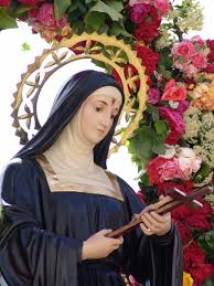 Rather than being alarmed, her family believed she was marked to be virtuous and devoted to. Santa Rita De Casia Padre Sam