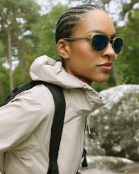 A perfect day out is made even better with the Edge collection. Discover  our Edge frames, equipped with signature Vuarnet mineral glass lenses for  pure optical clarity and protection in the outdoors.