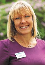 Karen Seabrook's Instagram, Twitter & Facebook