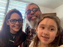 Oh Dios nuestro, te damos gracias y alabamos tu glorioso nombre!” ‭‭1  Crónicas‬ ‭29:13‬ NTV Mi mayor tesoro , mi familia! Agradecida de mi amado  Salvador por tanta gracia!!😍🙌🏾🙌🏾🙌🏾🙌🏾❤️‬