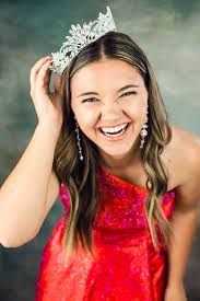 This is your sign!! Book those costume sessions today!!! . . . . Taylor's  lens photography