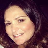 Annette Davis's Instagram, Twitter & Facebook