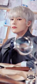 Descarga y usa 100.000+ fotos de archivo de fondo de pantalla 8k gratis. Skz Jeongin N Ninos Callejeros Fondo De Pantalla Movil Hd Peakpx