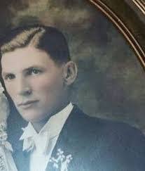 Richard Wodarski's Instagram, Twitter & Facebook