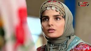 یادی کنیم از سلفی صمیمی غزاله اکرمی با بهادر زمانی در پشت صحنه سریال پرطرفدار «سوجان»/ آدم حسابی، پهلوون صفت و مشتی