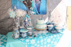 Pin By Marisol Acosta On Party Ideas Frozen Birthday Theme Disney Frozen Party Frozen Party Cake