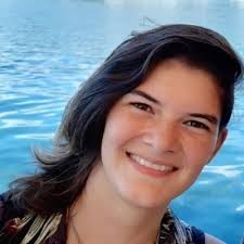 Een nieuw hoofdstuk begint! Na jaren met veel liefde en passie mijn salon  te hebben gerund, is het tijd voor een nieuwe stap. Per 1 april sla ik een  andere weg in.