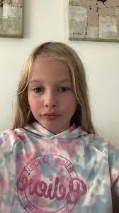 Ella Ladd's Instagram, Twitter & Facebook