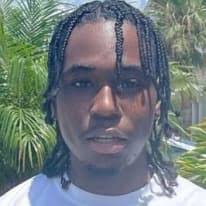 Male housemates in Elizabeth City State University, E...