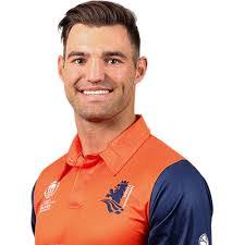 Ryan Klein's Instagram, Twitter & Facebook