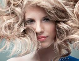 To get the maximum level of heat, your curling iron should have a ceramic core which allows the iron to achieve a temperature between 400°f and 450°f. How To Get Frizz Free Curls
