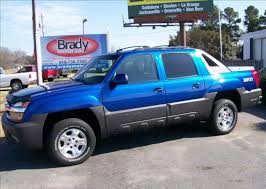 2003 chevy avalanche looks like old blue she stuck out her pouty grill when i sold her chevy avalanche chevy girl chevy trucks chevy avalanche chevy girl chevy trucks