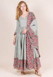 Gown in one of the most graceful attire, today young indian women and also all over the world, the gown is the most common. Floral Print Anarkali Suits Salwar Suits Online Latest Indian Salwar Kameez For Women At Utsav Fashion