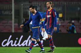 H2h stats, prediction, live score, live odds & result in one place. Prediksi Line Up Psg Vs Barcelona Formasi Messi Dkk Total Menyerang Halaman All Kompas Com